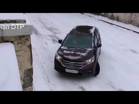 Авто приколы! ТП на дороге! Драки на дороге! Бабы за рулем! Приколы на дороге! Смешные ДТП!